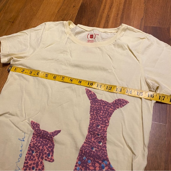 Gap (RED) Yellow Deer T-Shirt size Medium - Picture 8 of 9